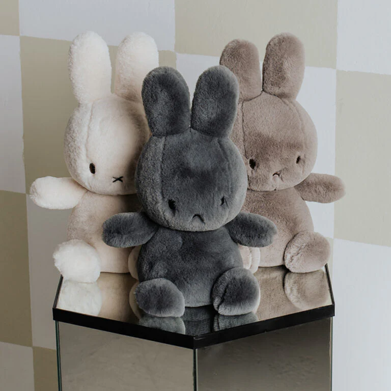 Miffy & Friends Cozy Miffy in Giftbox Taupe 23cm - Image 5