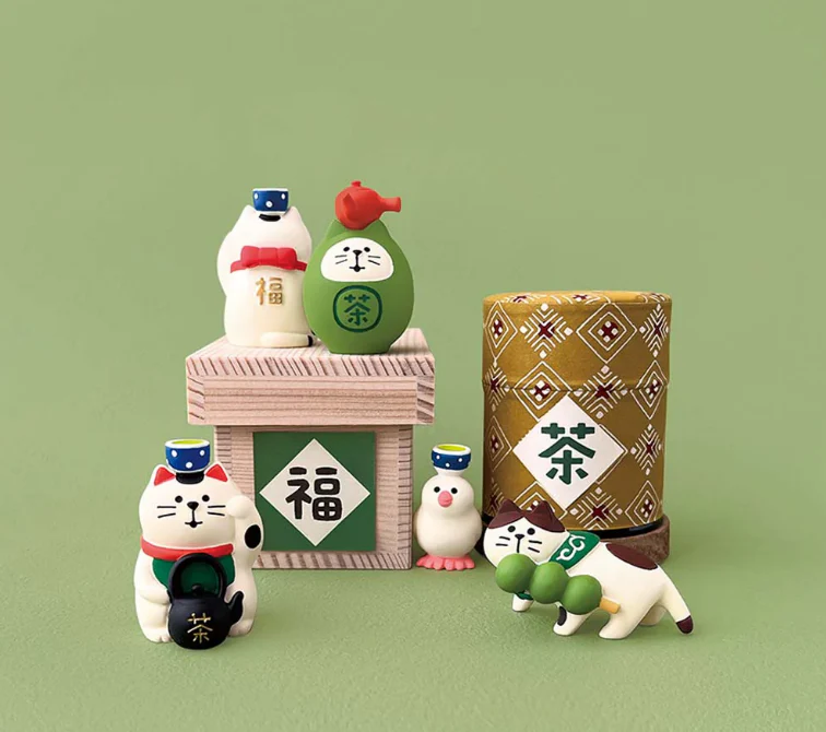 Decole Concombre Figurine - Japanese Green Tea Shop - Lucky Cat - Image 2