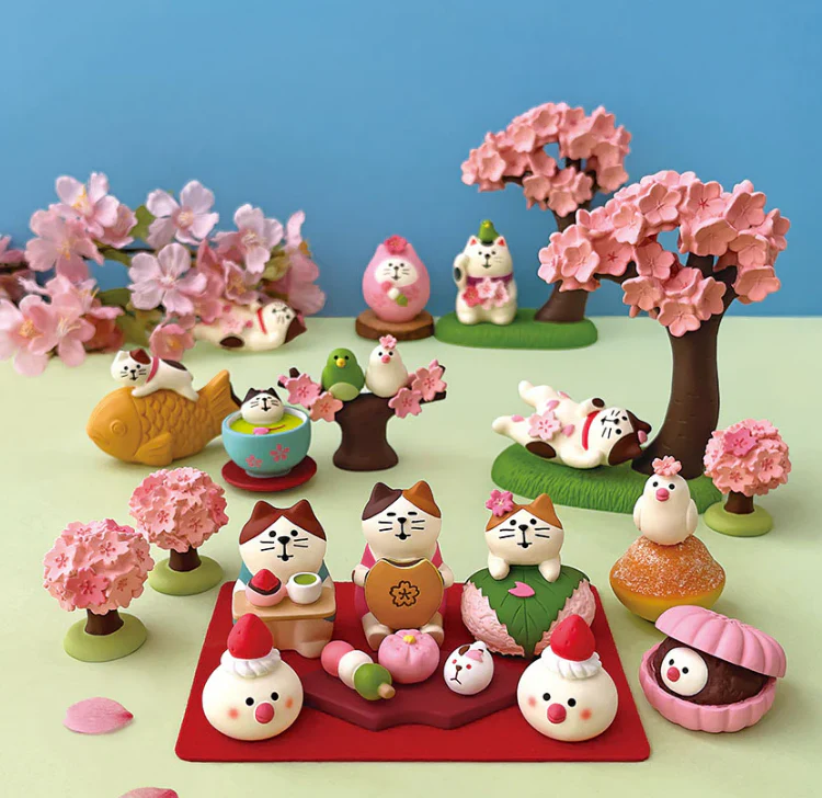 Decole Concombre Figurine - Sakura Viewing Party - Taiyaki Cat - Image 3