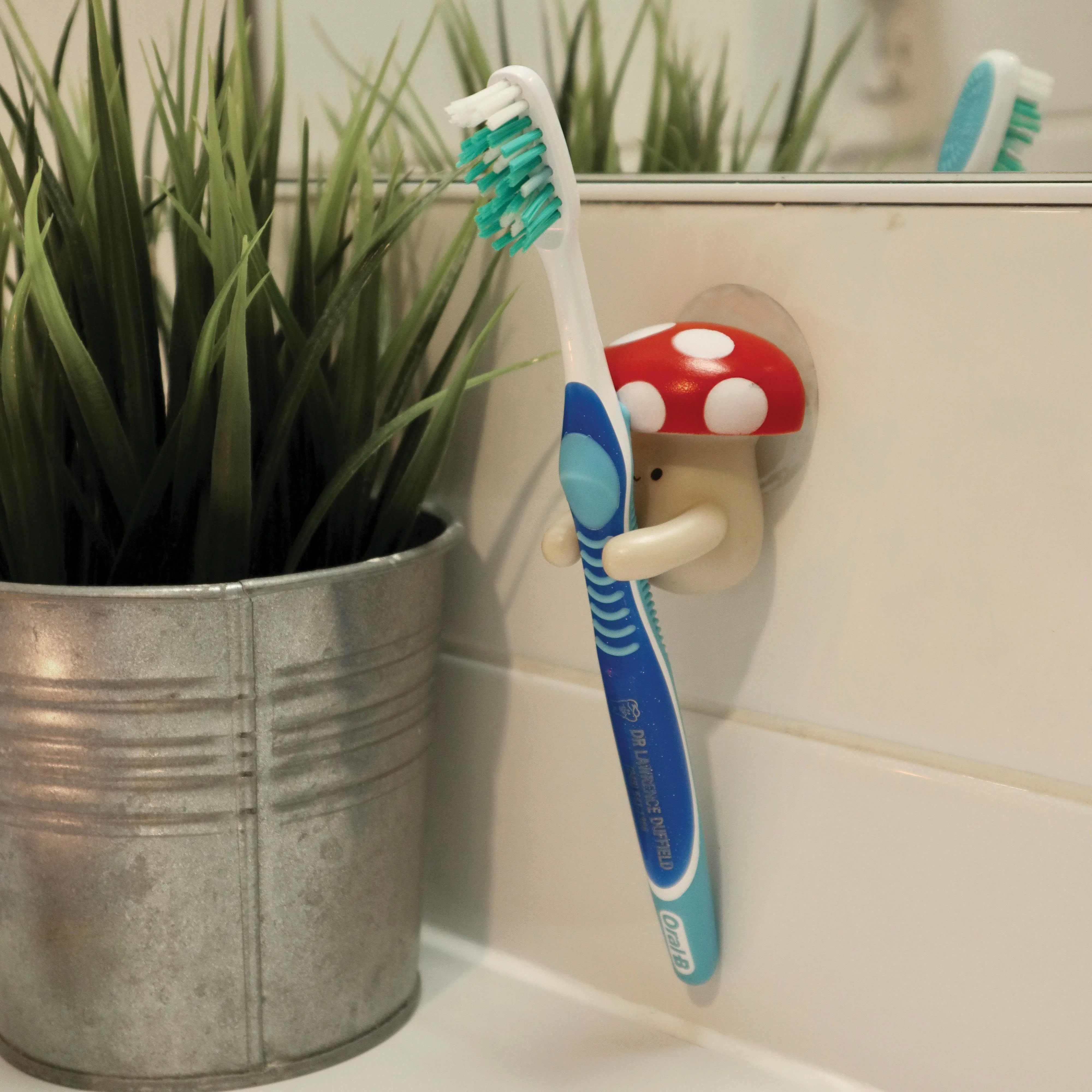 Kikkerland Mushroom Toothbrush Holder - Image 2