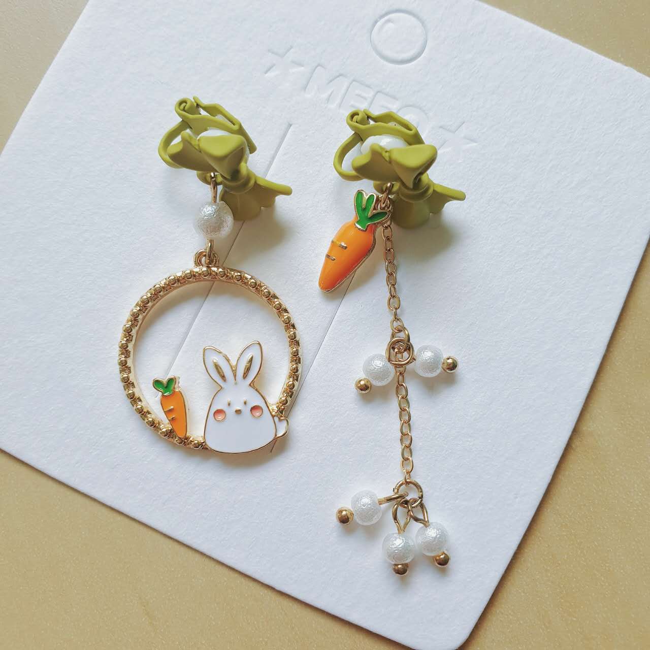 Luninana Clip-on Earrings - Easter Bunny with Carrot Earrings YBY044 - Image 4