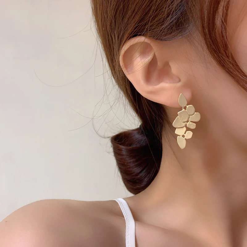 Luninana Clip-on Earrings - Golden Leaves Earrings YBY093 - Image 3