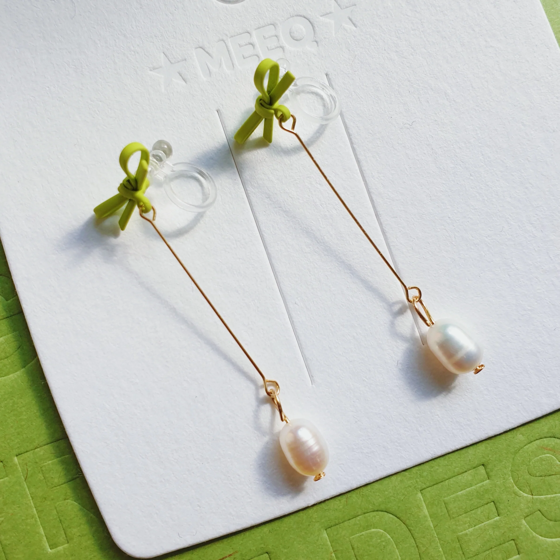 Luninana Clip-on Earrings - Hanging Pearl with Little Green Ribbon Earrings LL010 - Image 2