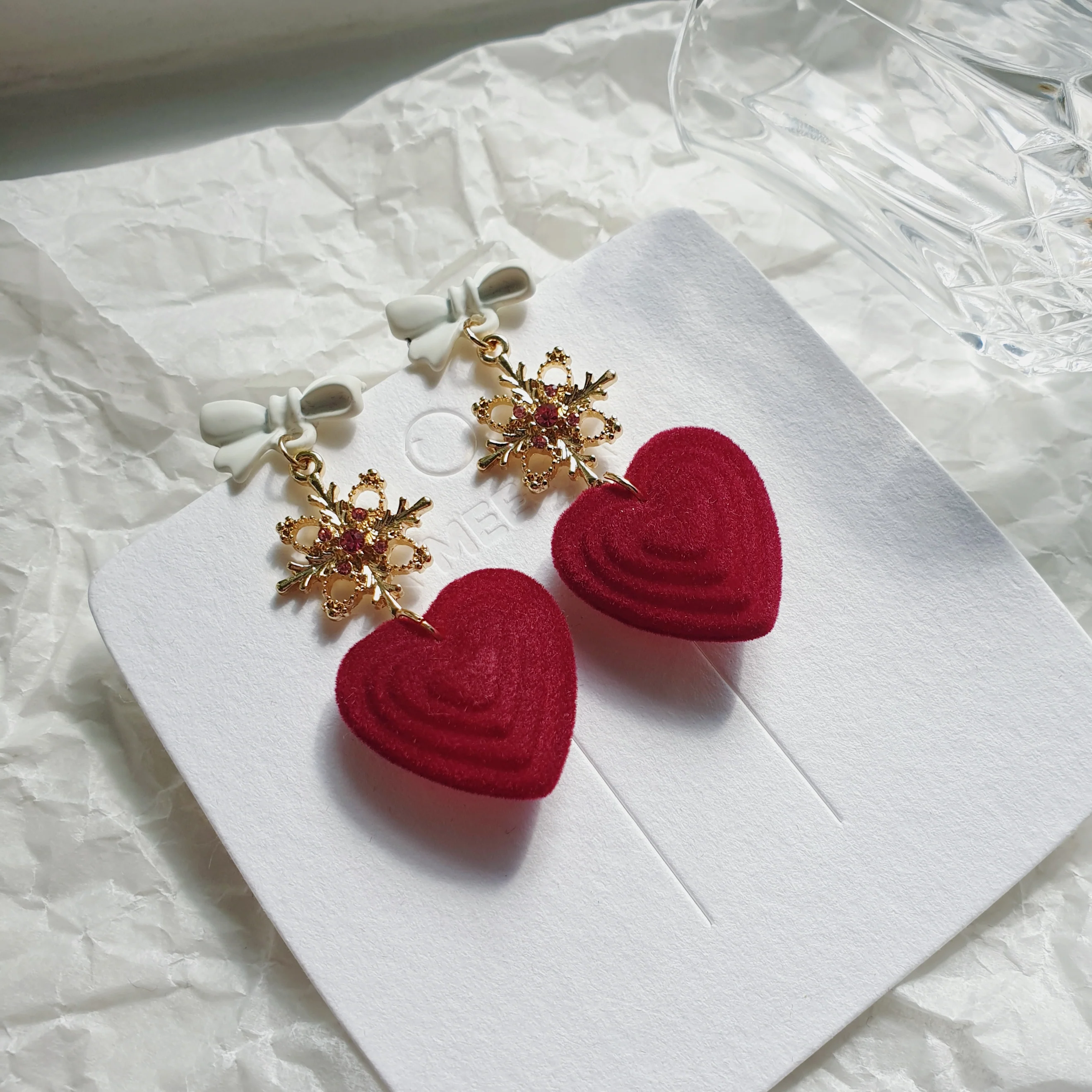 Luninana Clip-on Earrings - Majestic Red Heart Earrings LL011 - Image 4