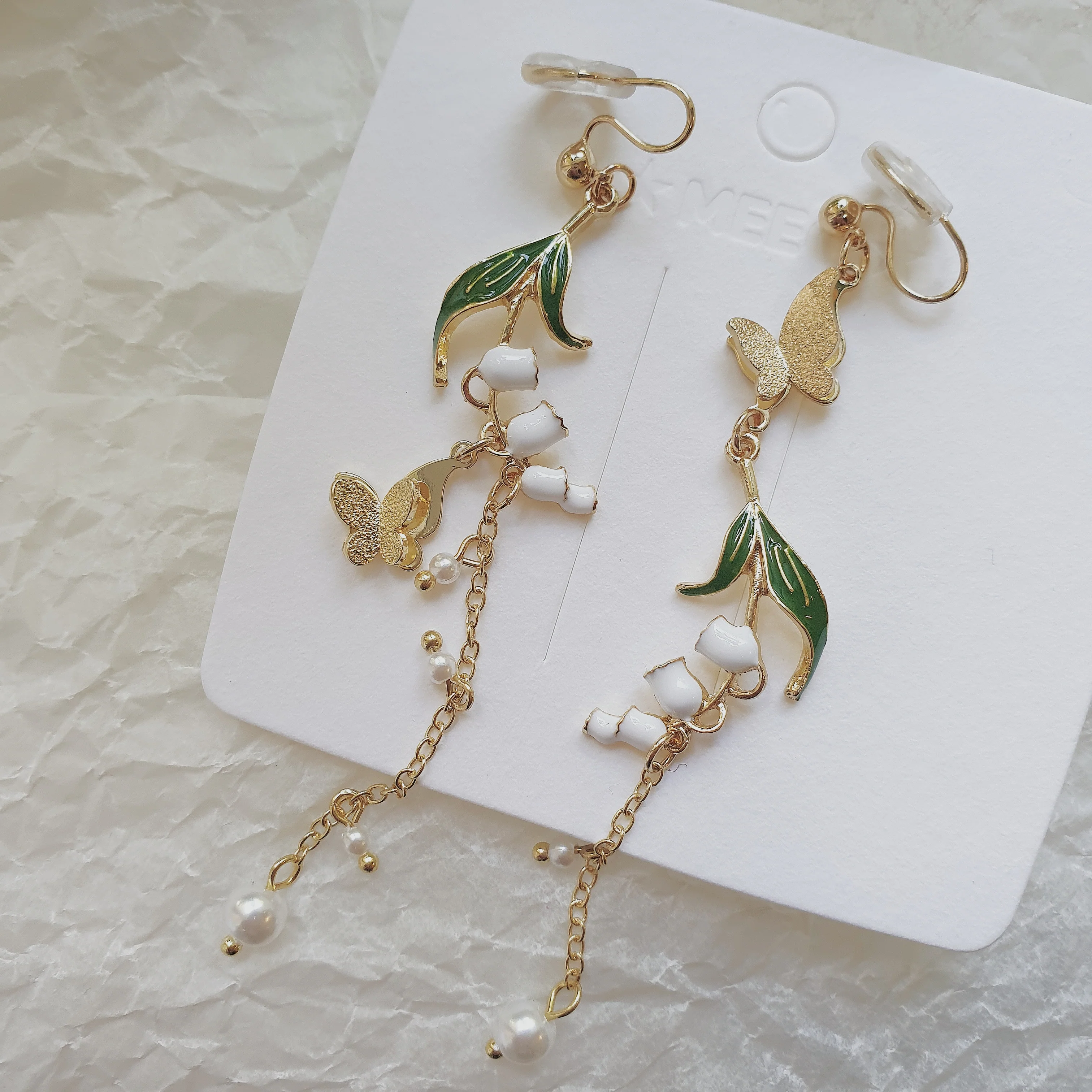 Luninana Clip-on Earrings - Snowdrop Flower with Golden Butterfly Earrings LL020