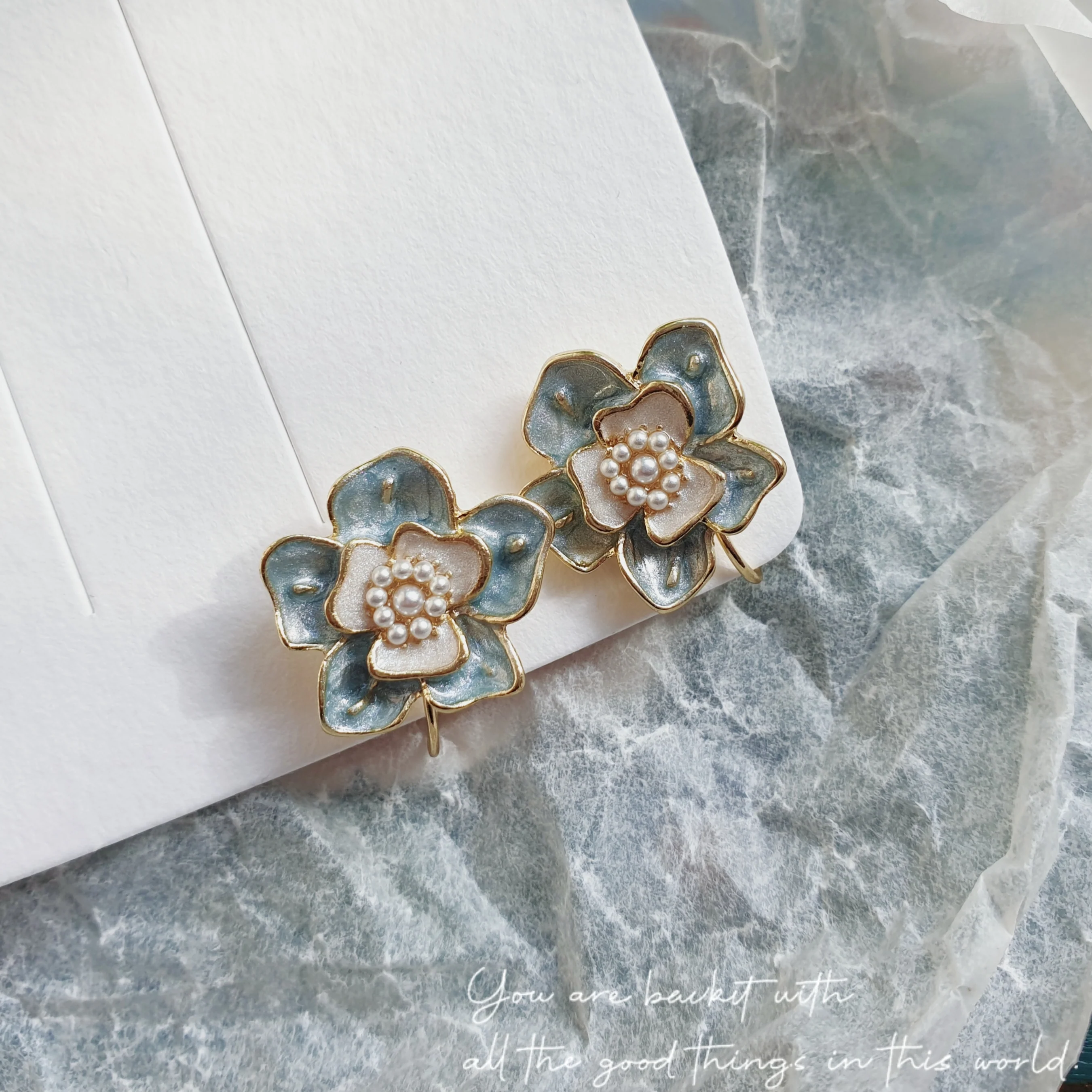 Luninana Clip-on Earrings - Vintage Blue Flower Earrings LL008