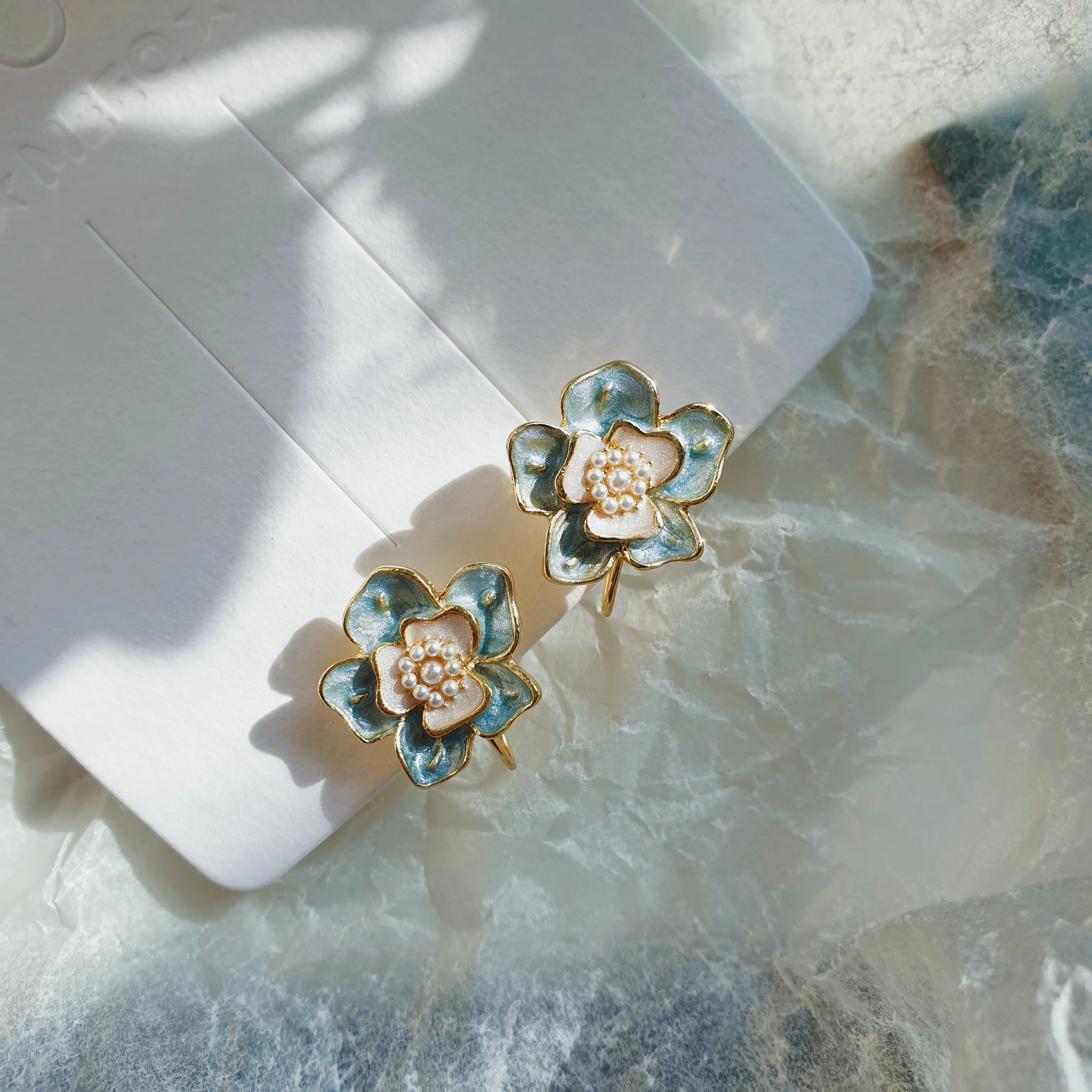 Luninana Clip-on Earrings - Vintage Blue Flower Earrings LL008 - Image 3