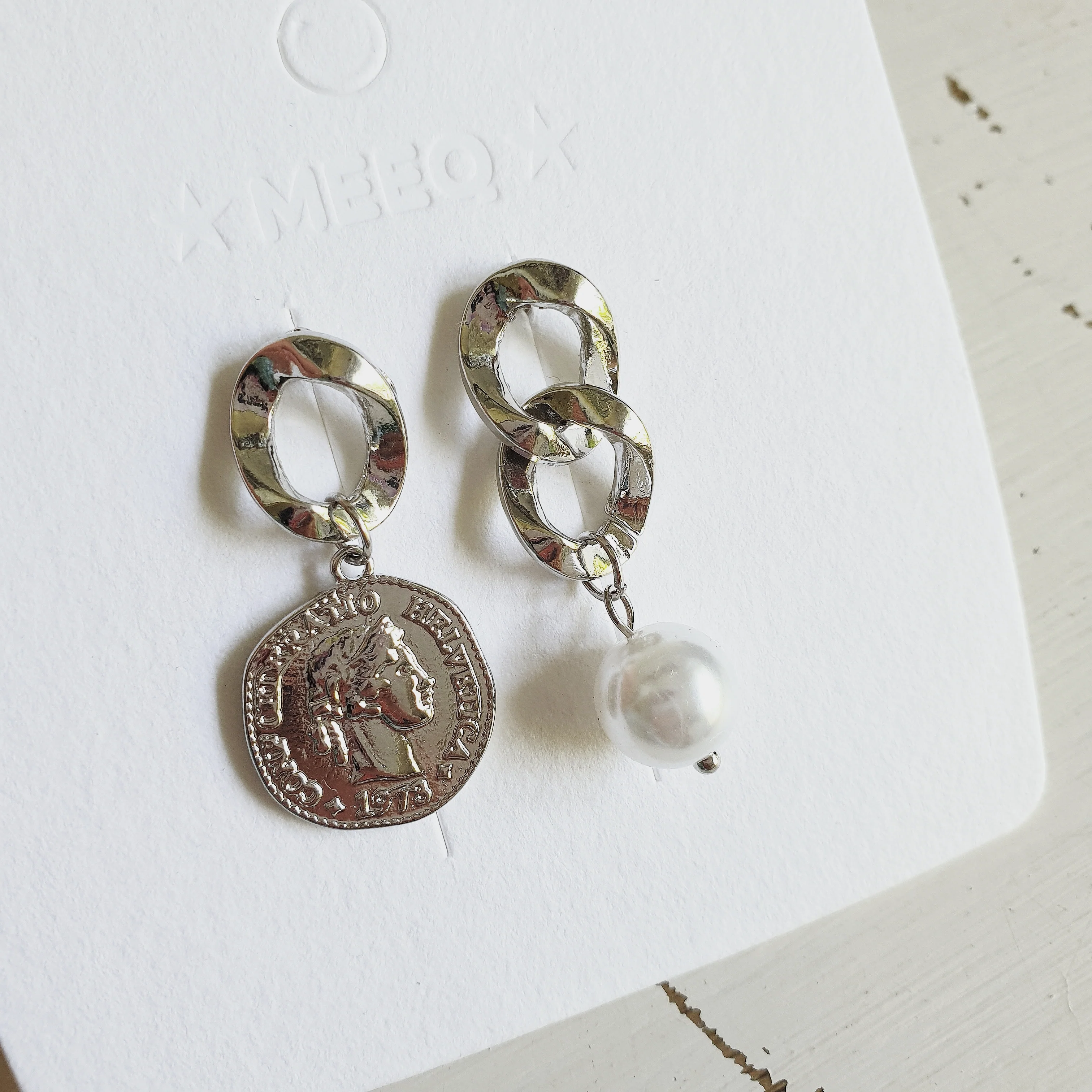 Luninana Earrings - Coin Dangle with Pearl Earrings YBY046 - Image 2