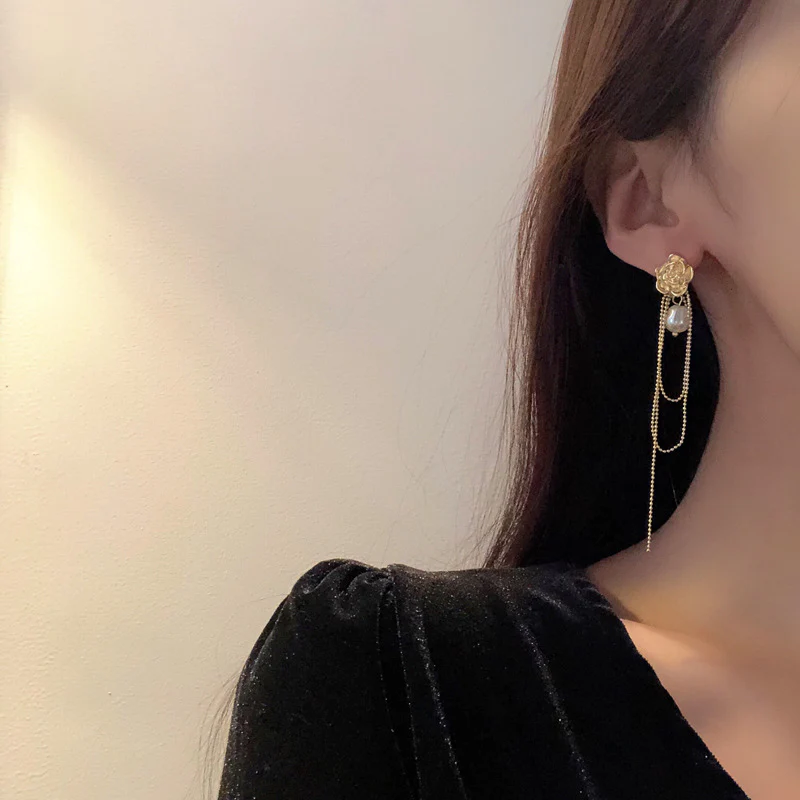 Luninana Earrings -  Elegant Golden Pearl Earrings YBY028 - Image 3