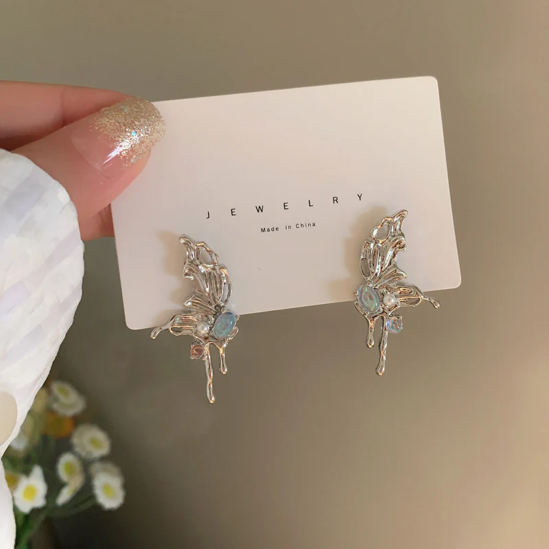 Luninana Earrings - Pair of Butterfly Wings YBY075