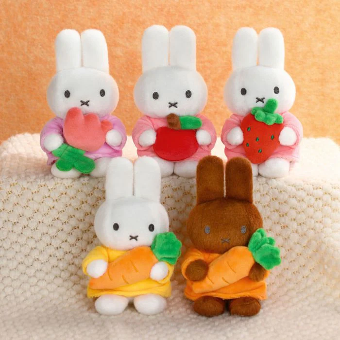 Miffy & Friends Melanie with Carrot Keyring 13cm - Image 4
