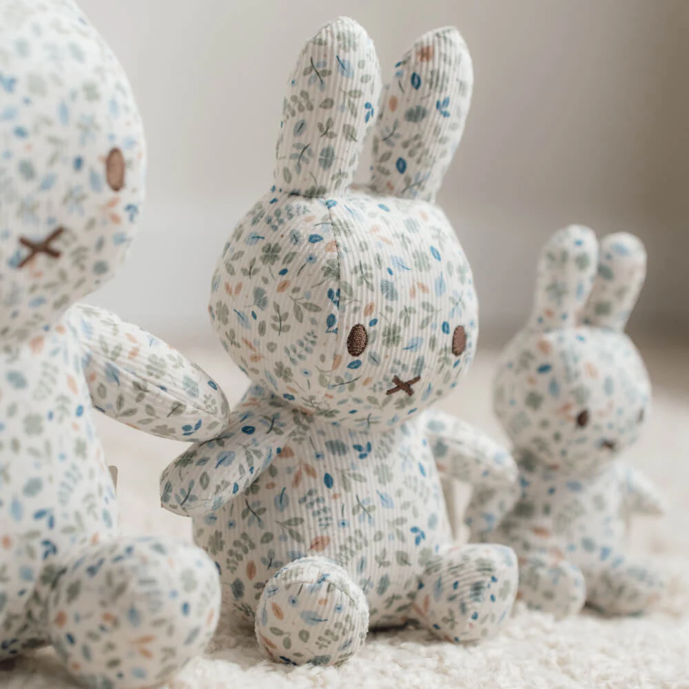 Miffy & Friends Miffy Lucky Leaves All Over Print Mini 15cm - Image 7