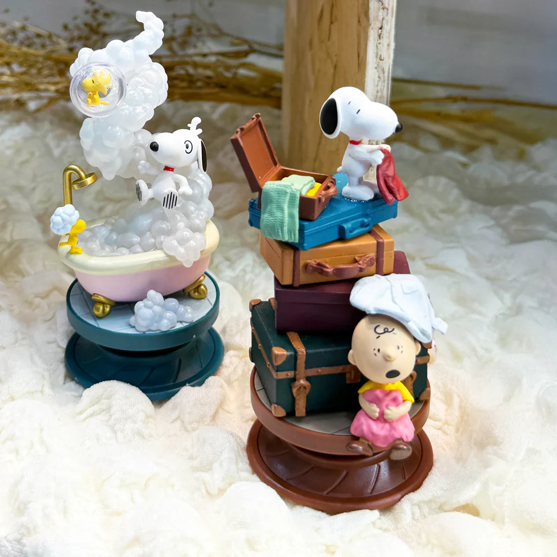 Re-Ment Peanuts Snoopy Spiral Diorama Collection Blind Box Figurines - Image 3
