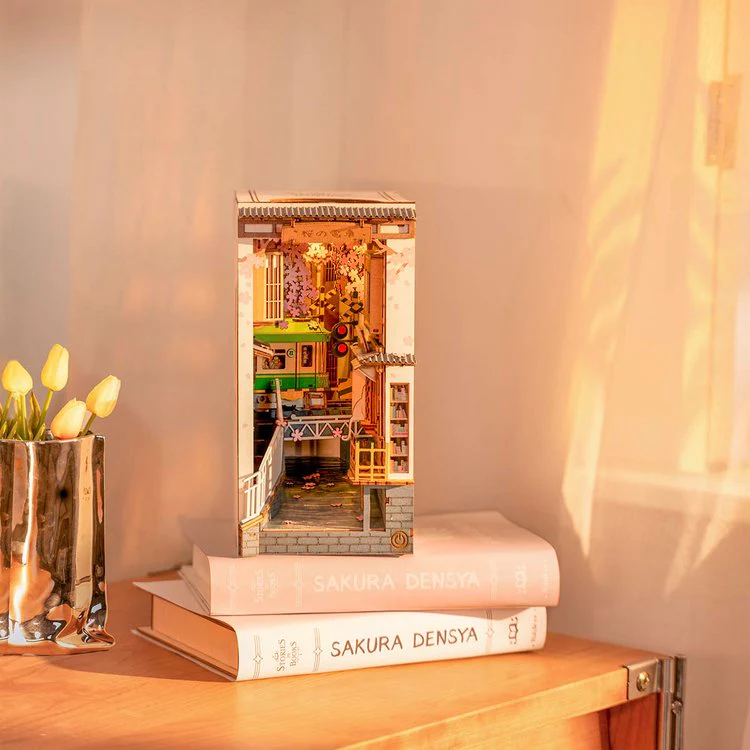 Robotime Rolife DIY Book Nook Sakura Densya TGB01 - Image 4