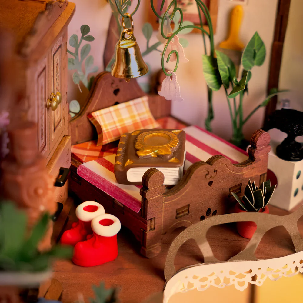 Robotime Rolife DIY Miniature House - Fairytale Tree House DG179 - Image 3