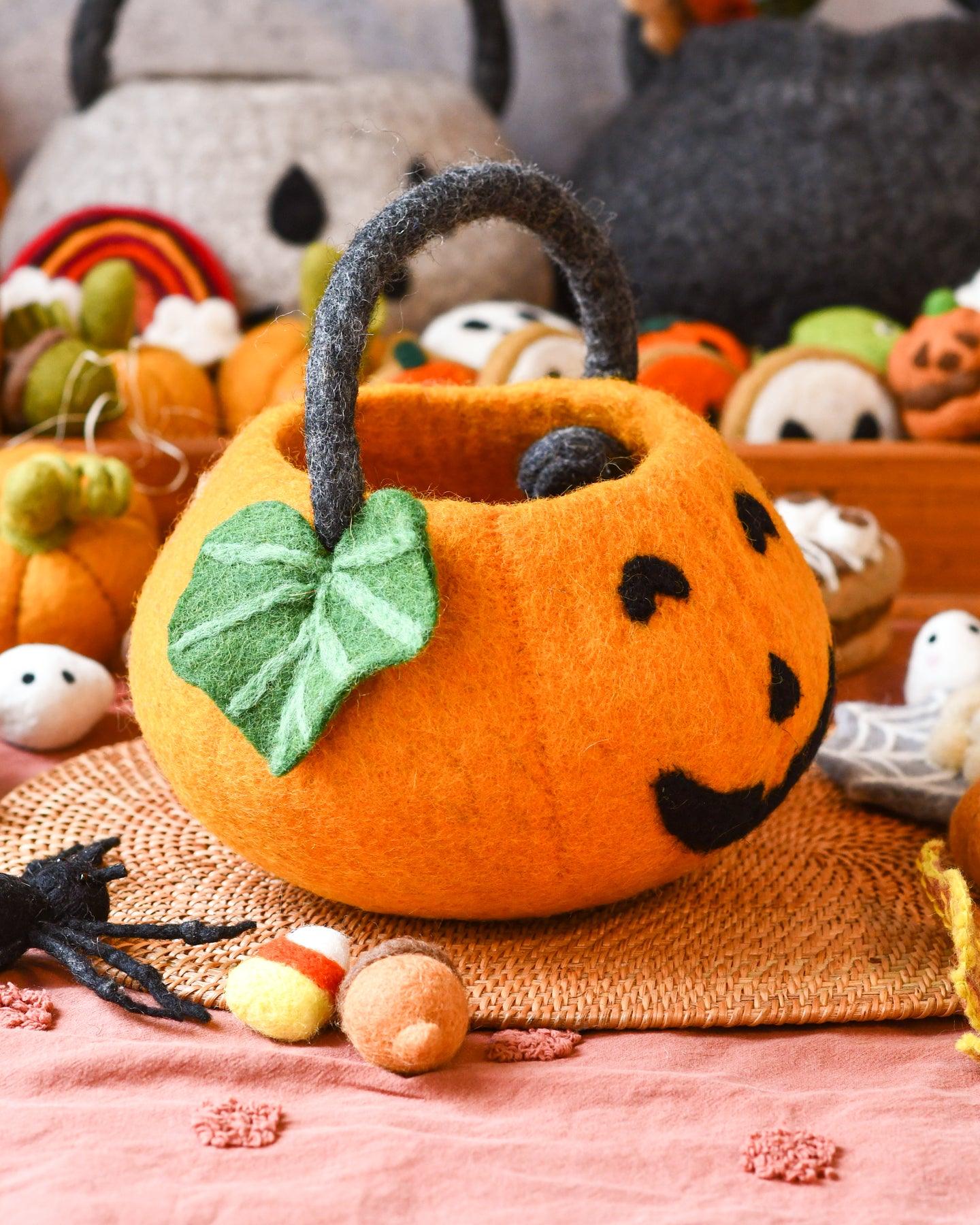 Tara Treasures - Felt Jack O'Lantern Pumpkin Bag - Image 4