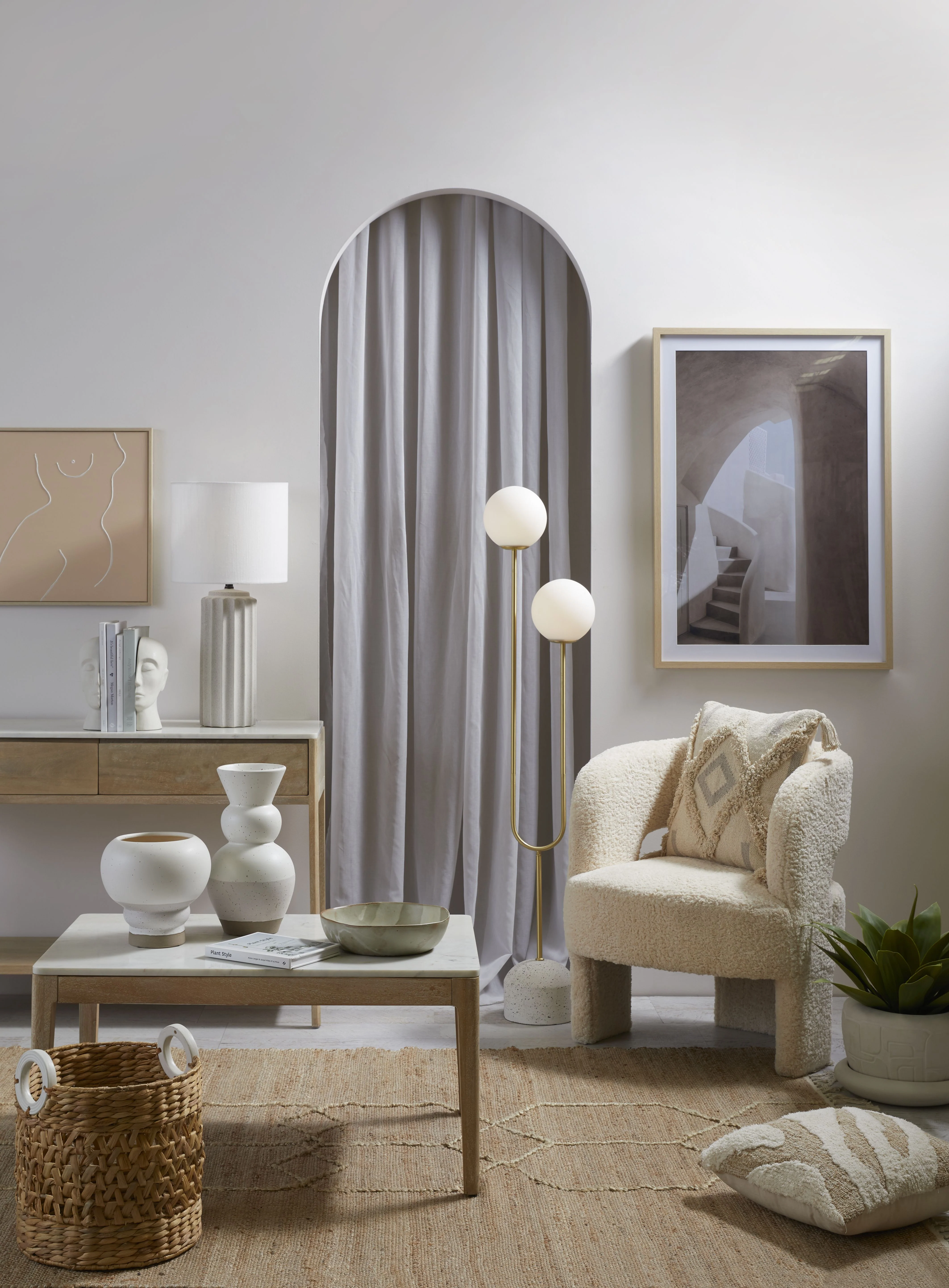 AMALFI TIVOLI FLOOR LAMP WHITE/GOLD 32X20X150CM - Image 3
