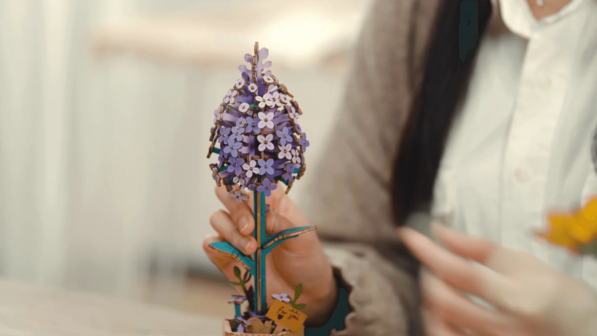 Robotime Rowood Bloom Lilac - Image 3